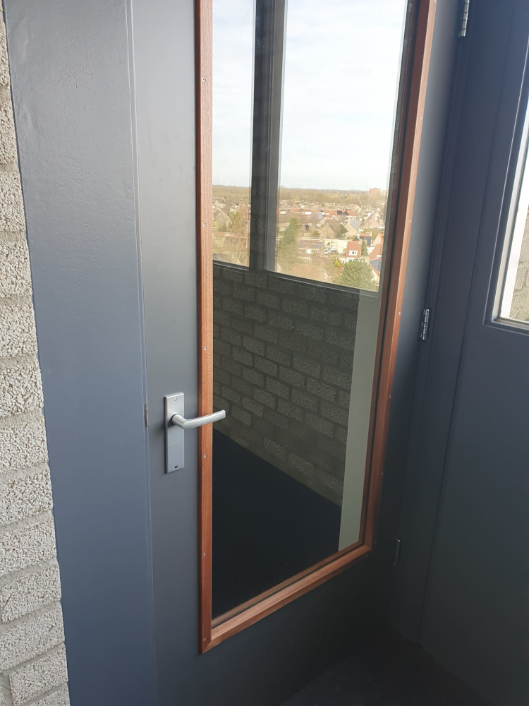 Branddeur nieuw